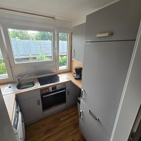 Monteurs-Ferienwohnung เอมเดน ภายนอก รูปภาพ